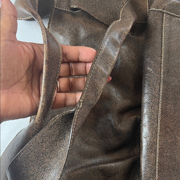 Wild Elegance Leopard Print Shoulder Bag - Picture 7 of 11